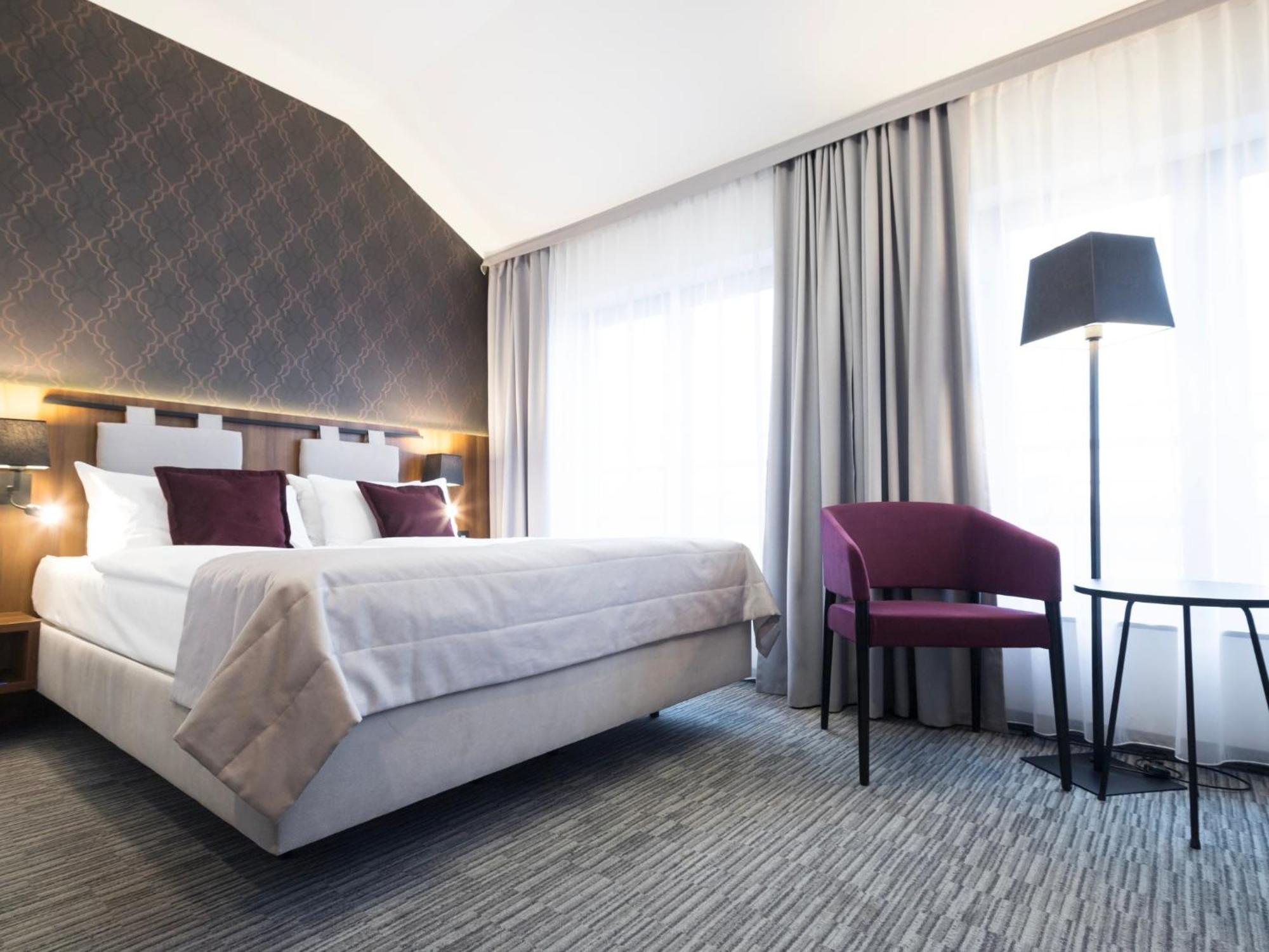 Best Western Hotel Mariacki Катовіце Екстер'єр фото