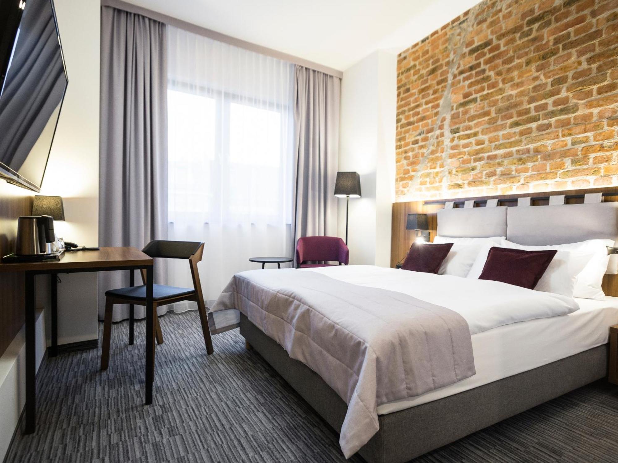 Best Western Hotel Mariacki Катовіце Екстер'єр фото